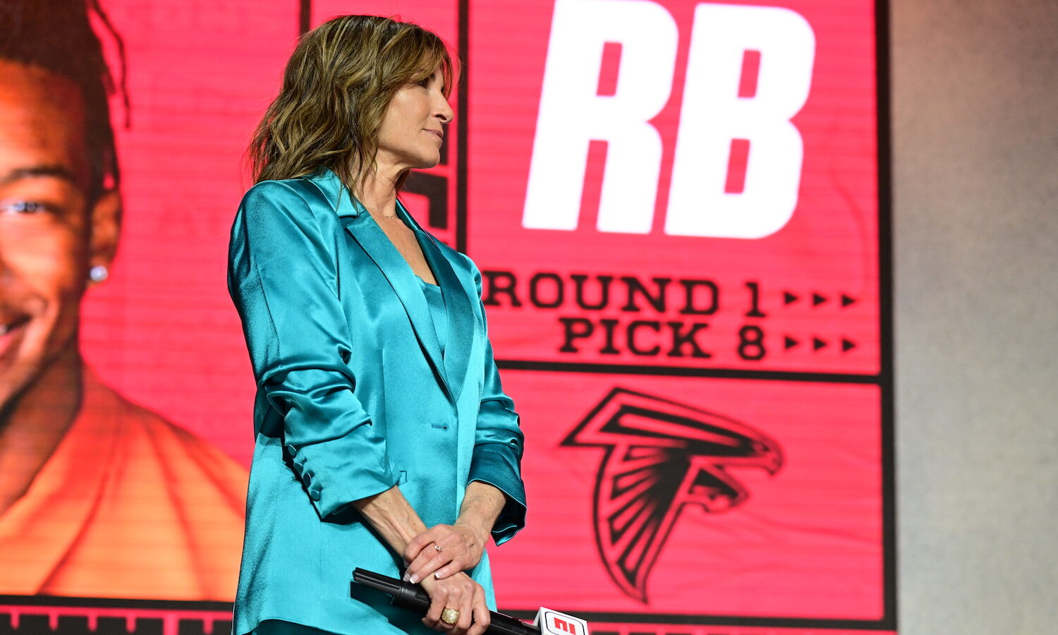 andrew beers recommends hot suzy kolber pic