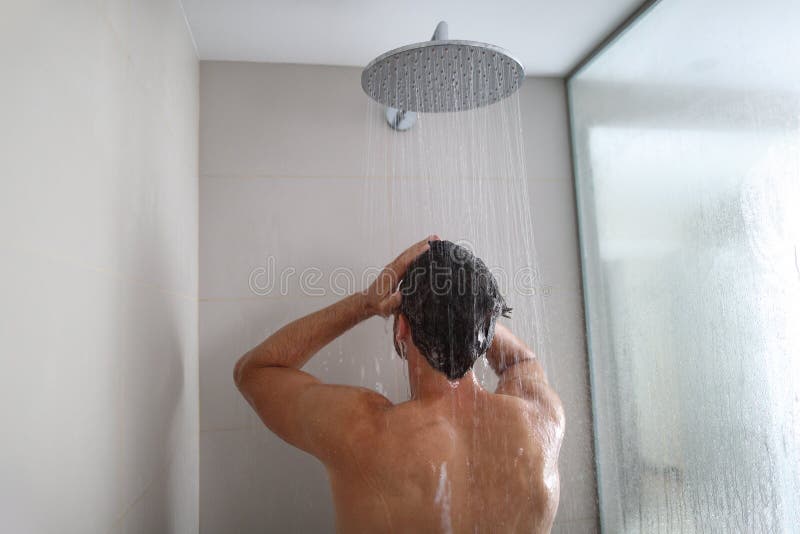 donna couzens recommends Spying On Men Showering