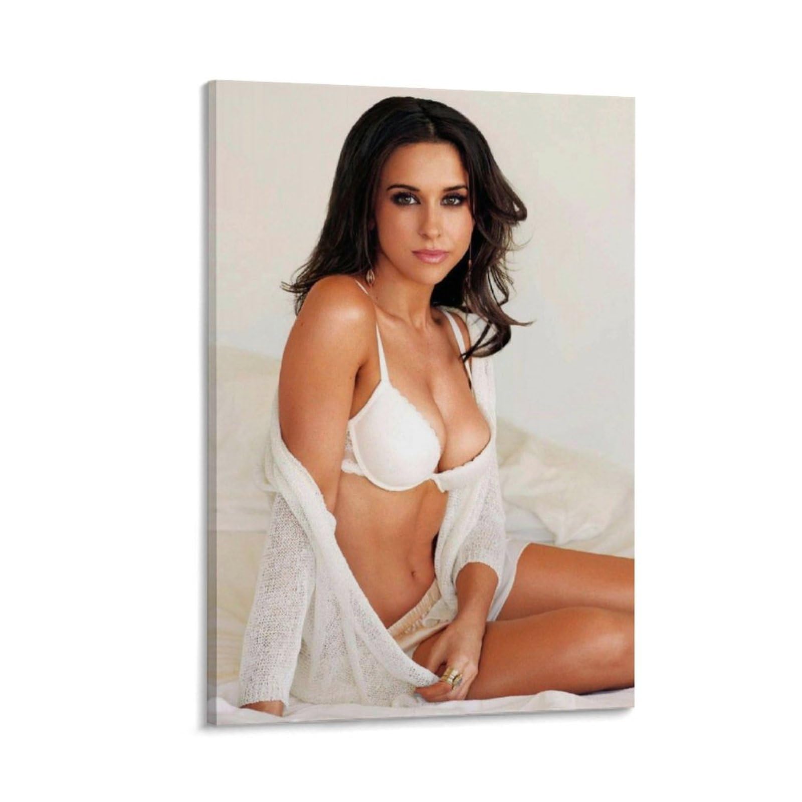 anne maree mitchell recommends Lacey Chabert Swimsuit