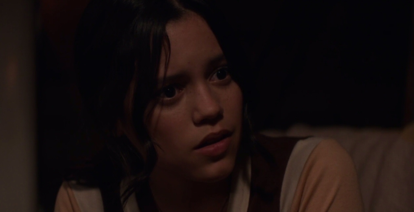 donald pettis add photo jenna ortega bed scene