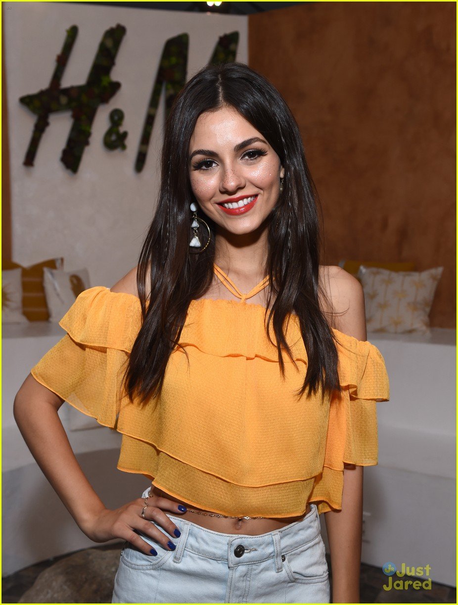 amanda lynn lewis recommends sexy victoria justice pic