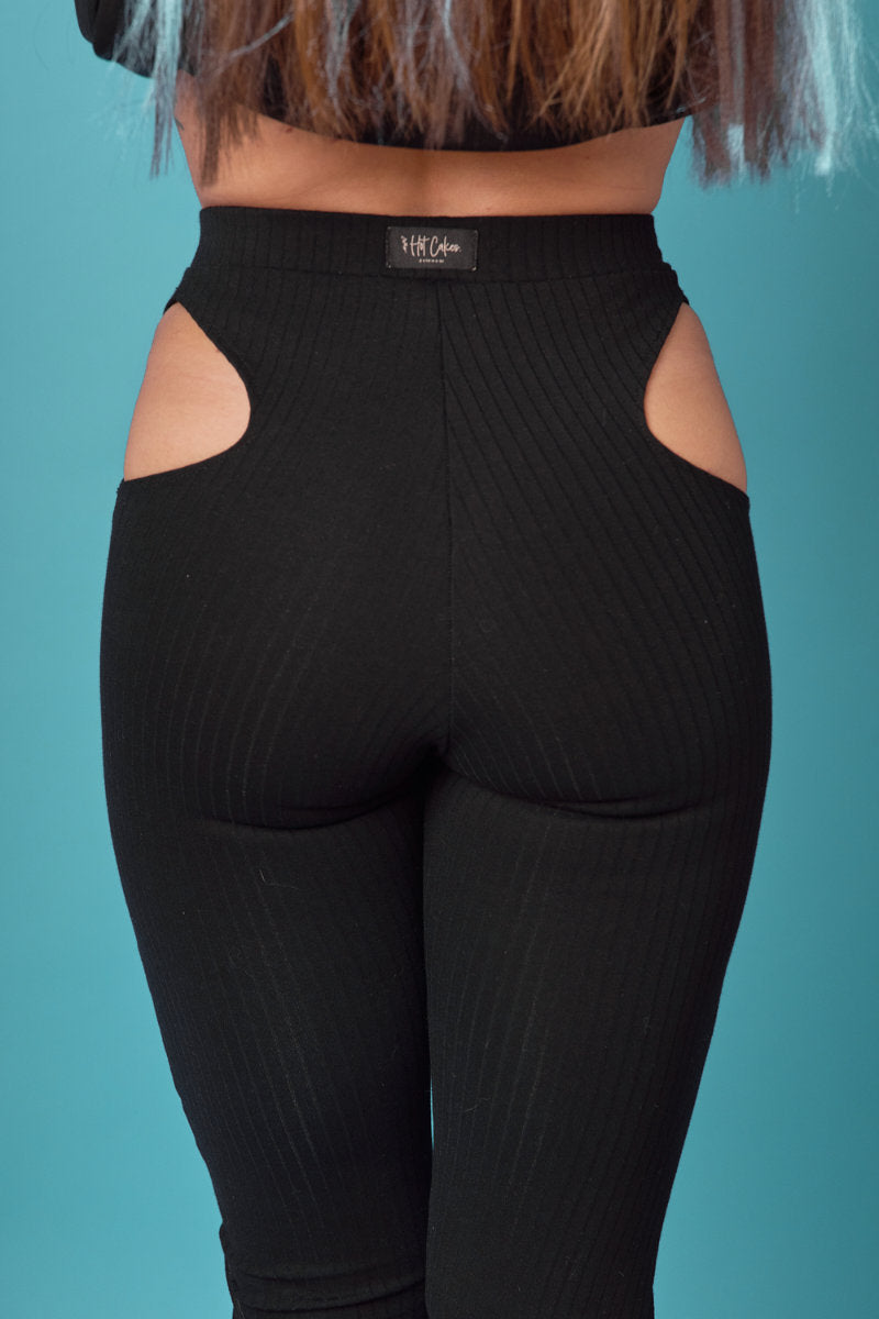 dave mobley recommends Yoga Pants Voyeur