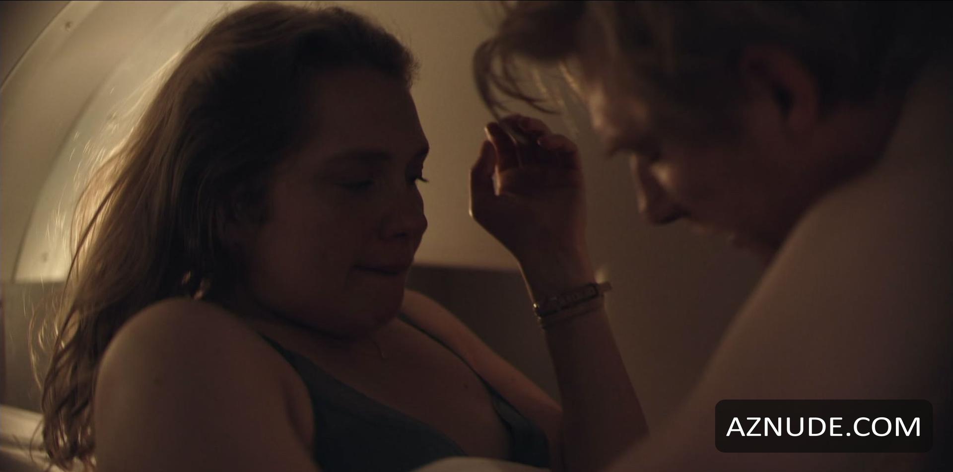 brad priddle recommends merritt wever nude pic