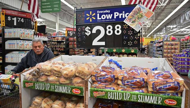 diego dos add photo flashing in grocery store