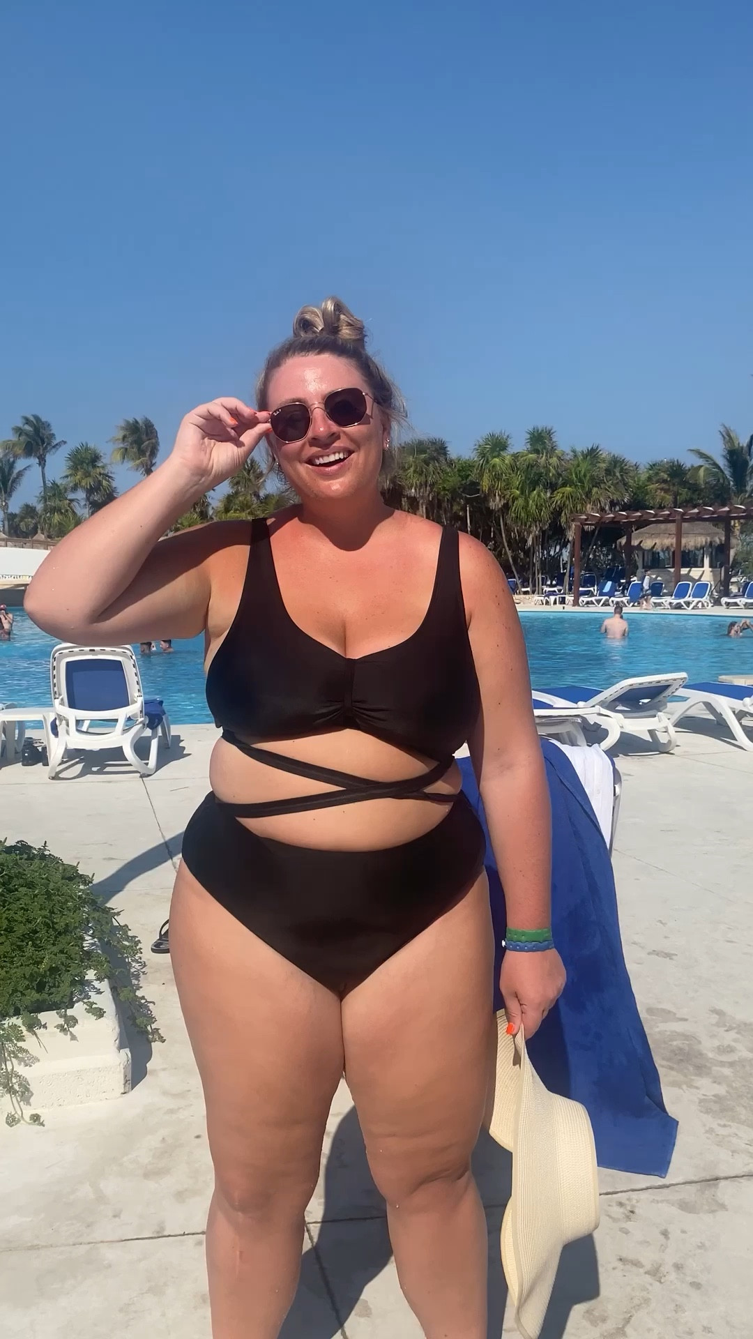 bbw bikini tits