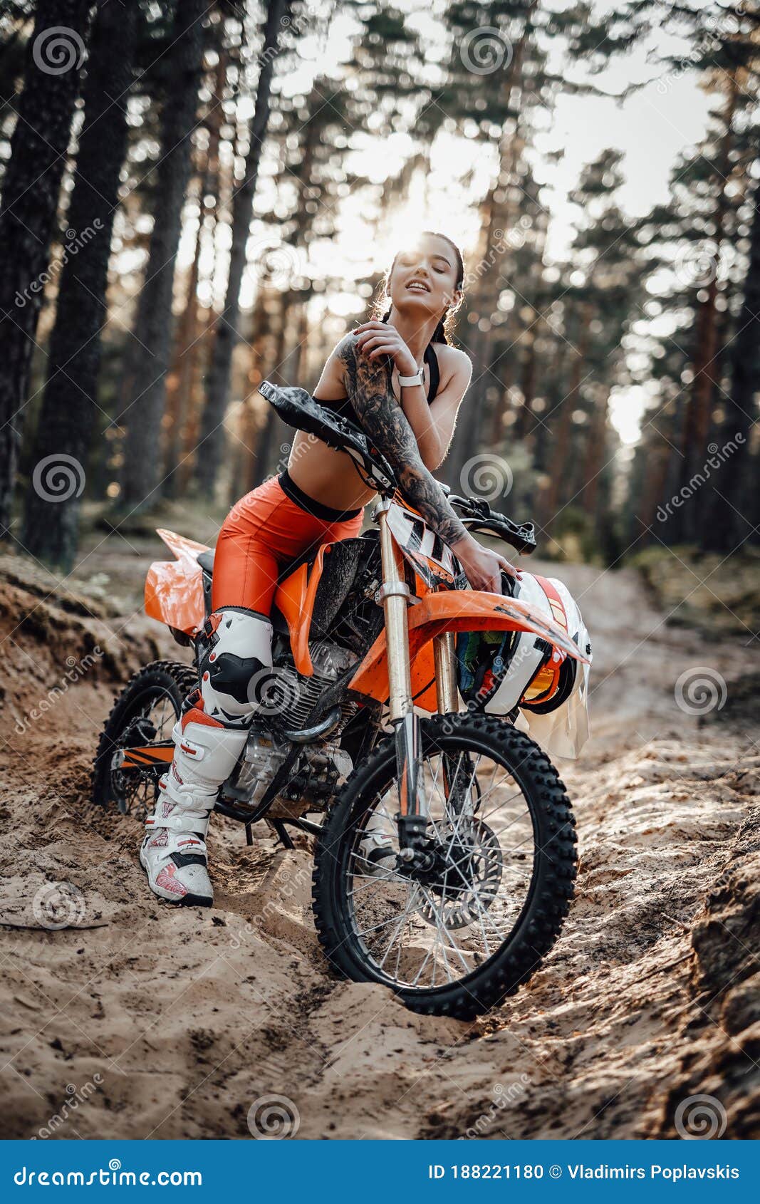 beck henderson add naked chicks on dirt bikes photo