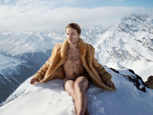 alyce graham recommends naked men in snow pic