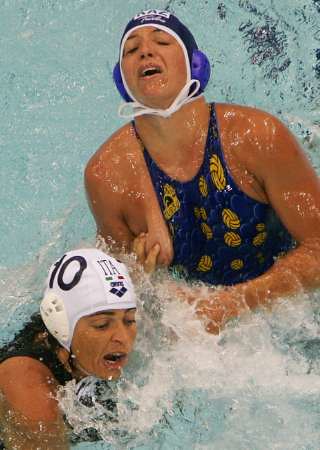 Waterpolo Tits panty photos