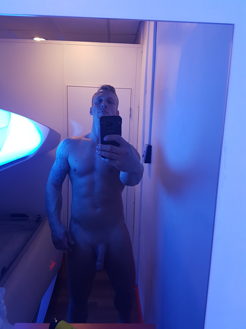 brandon gerst add tanning bed nudes photo