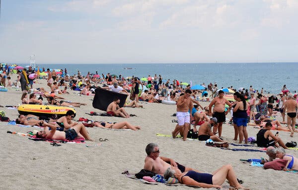 aaron gerrard recommends bare breasts on the beach pic