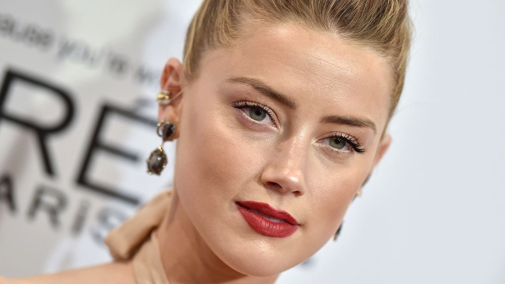 Amber Heard Nude Pics iol thumb