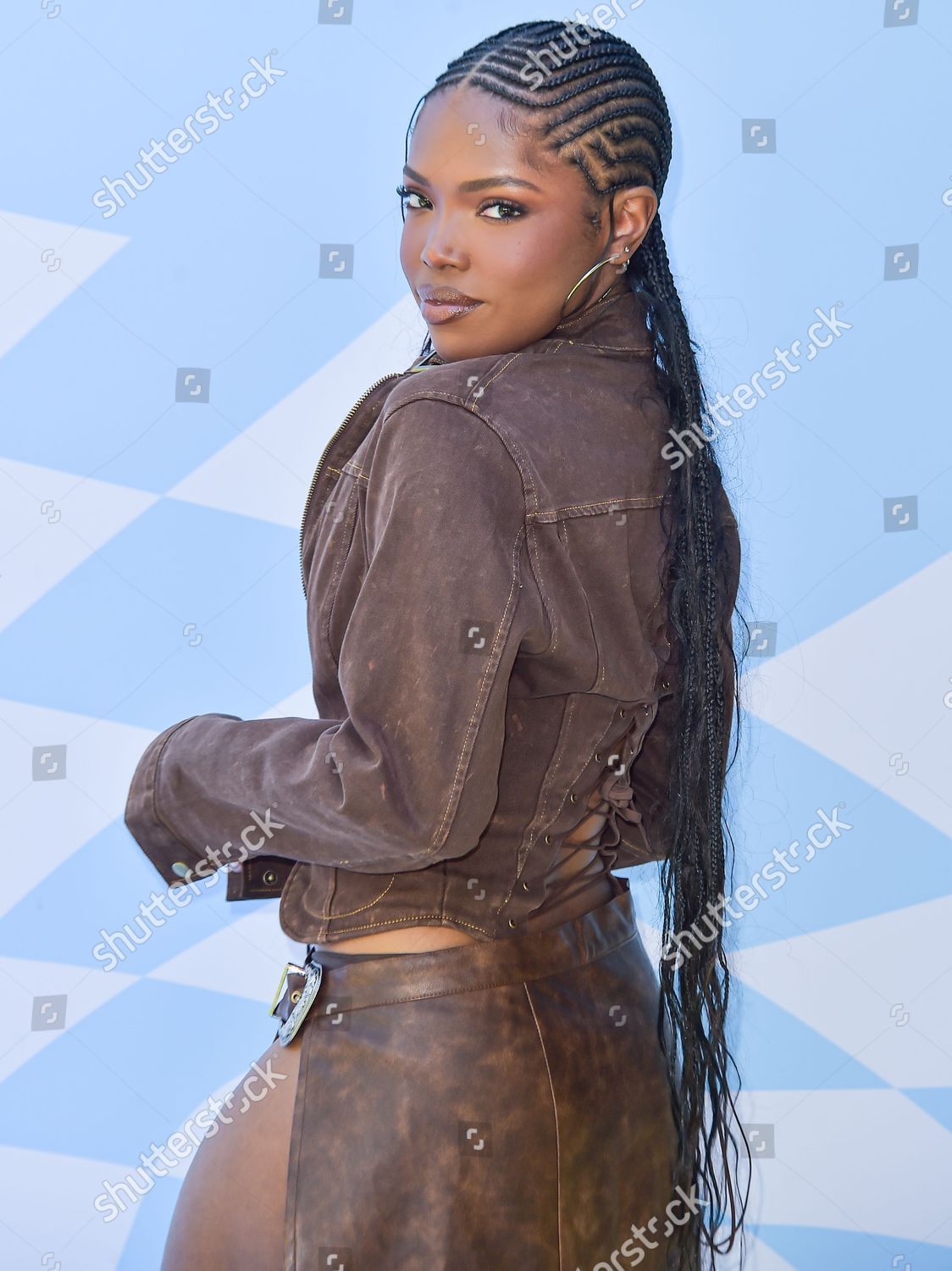 amad din recommends ryan destiny braids pic