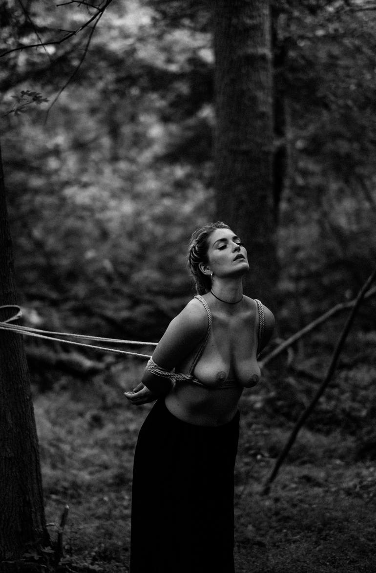 doaa sarhan recommends Nude Women In Bondage