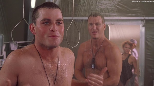 nude scenes from starship troopers