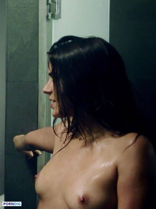 lorenza izzo nude