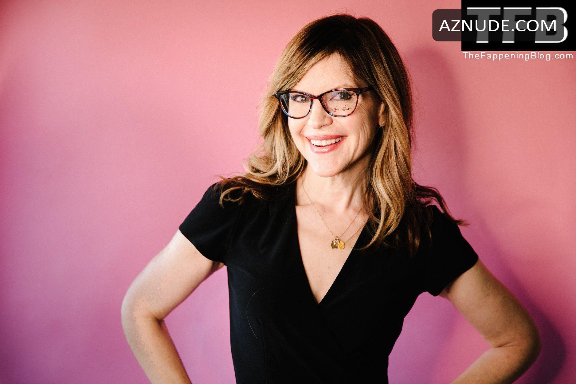 aeman zahra recommends lisa loeb naked pic