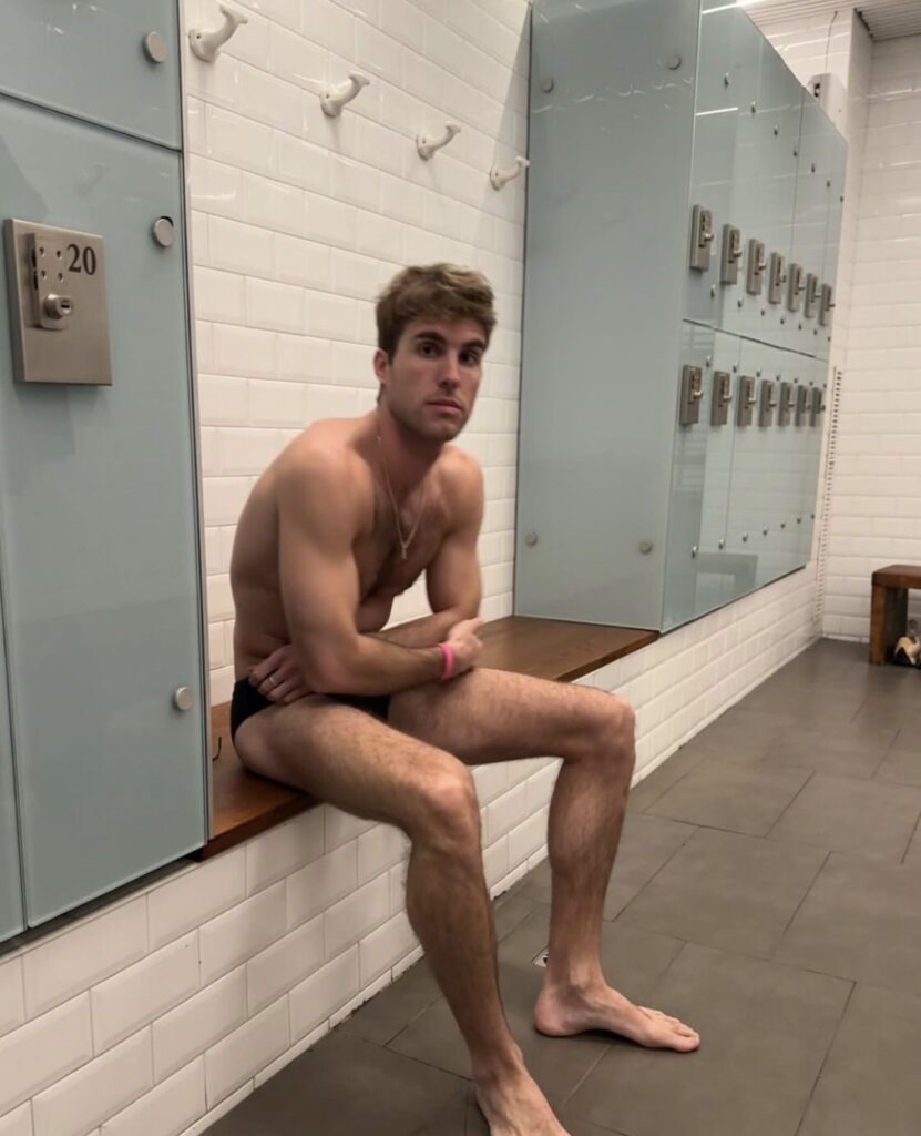 cory mcfarland recommends naked men lockerroom pic