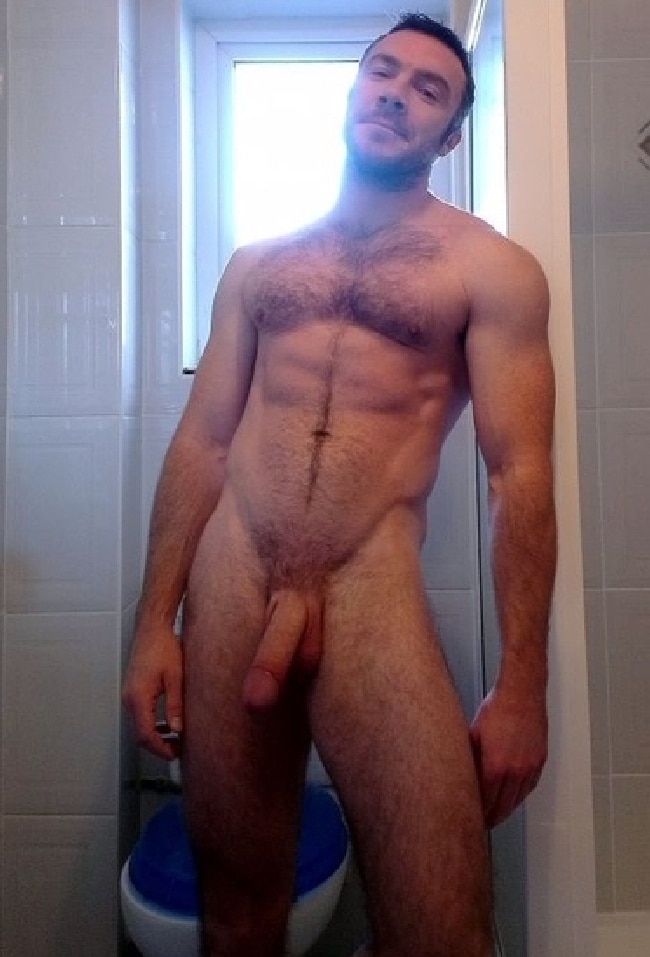 Best of Nude hung men