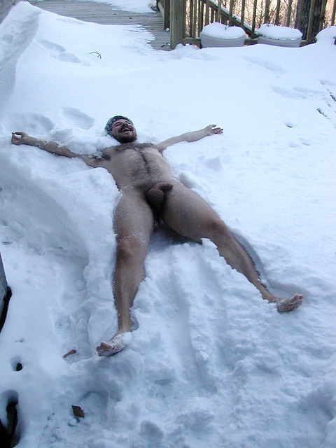 adil shehzad muhammad azam add photo nude in snow