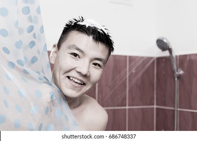 Asian Nude In Shower she sleeps