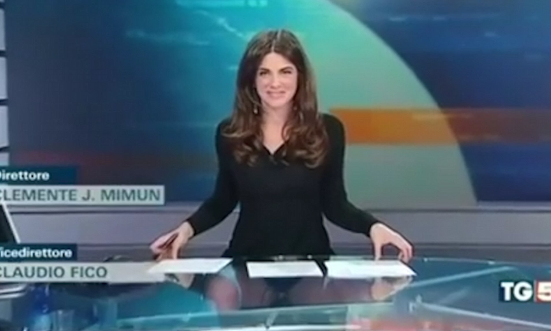 Best of Anchorwoman translucent desk