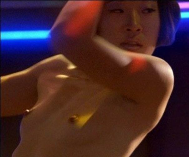 sandra oh naked