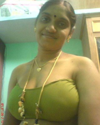 aunty flashing