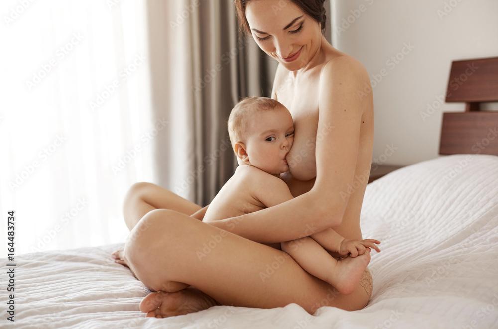 Gorgeous Nude Moms cun bogel