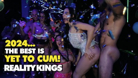 dave strecker recommends Club Party Porn