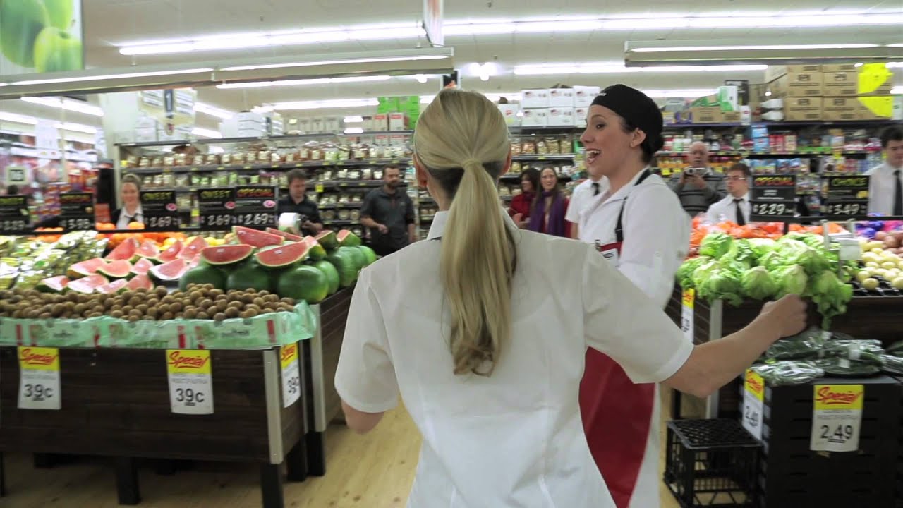 donelle gray recommends flashing in grocery store pic