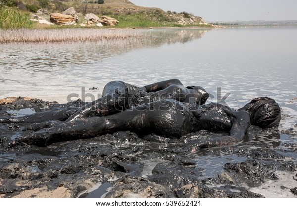 allison abrego share naked mud bath photos