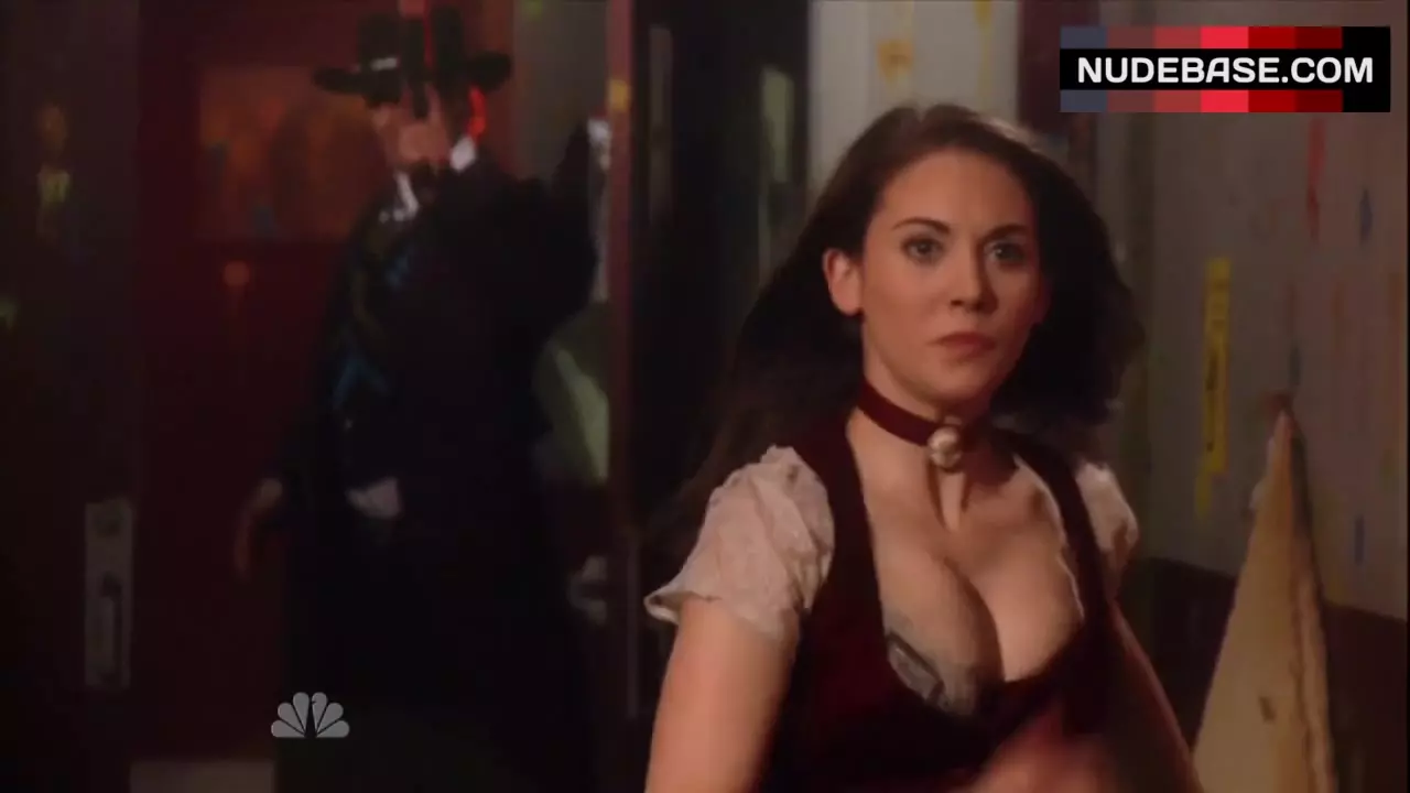 brandon piers add photo alison brie breasts