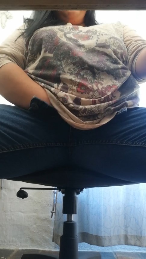 bradley reppert recommends bbw masturbating at work pic