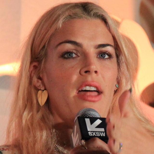 azzie murdoch add busy philipps nude photo