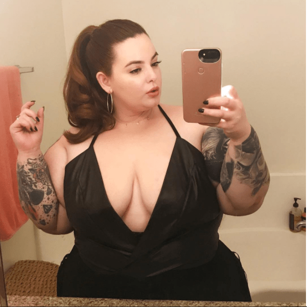 perky boob selfies