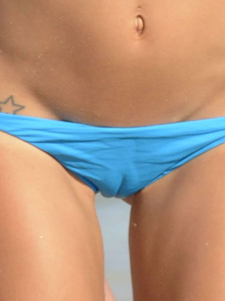 Camel Toe Closeups filled condoms