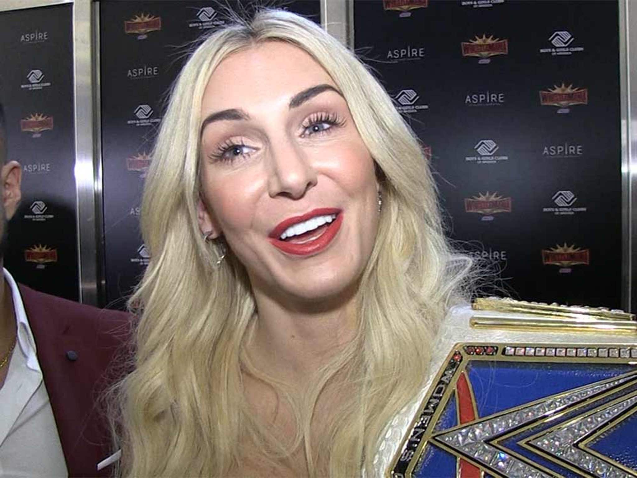 alfredo de la cruz recommends Charlotte Flair In Porn