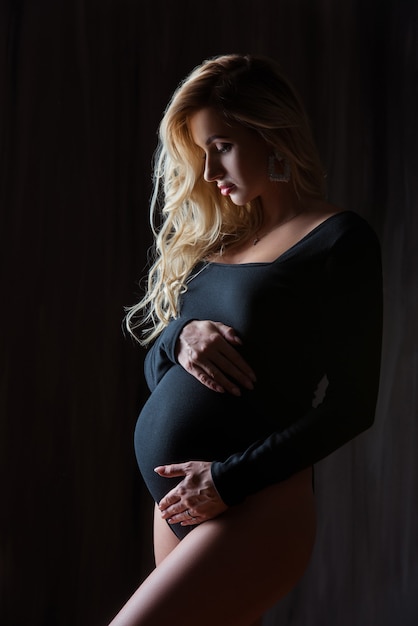 anthony hirsch recommends pregnant blonde woman pic