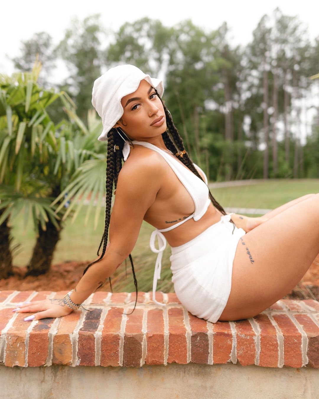 deanna hannan add kashdoll nude photo