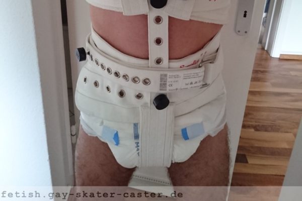 Gay Diaper Bondage a meaux