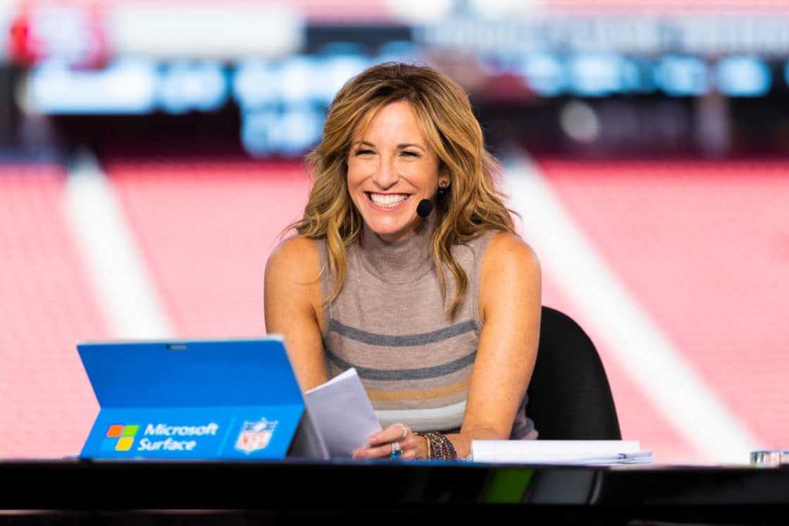 david forrai recommends Hot Suzy Kolber