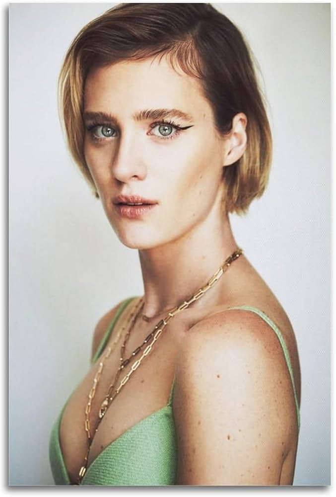 carrie ruthven recommends mackenzie davis sexy pic