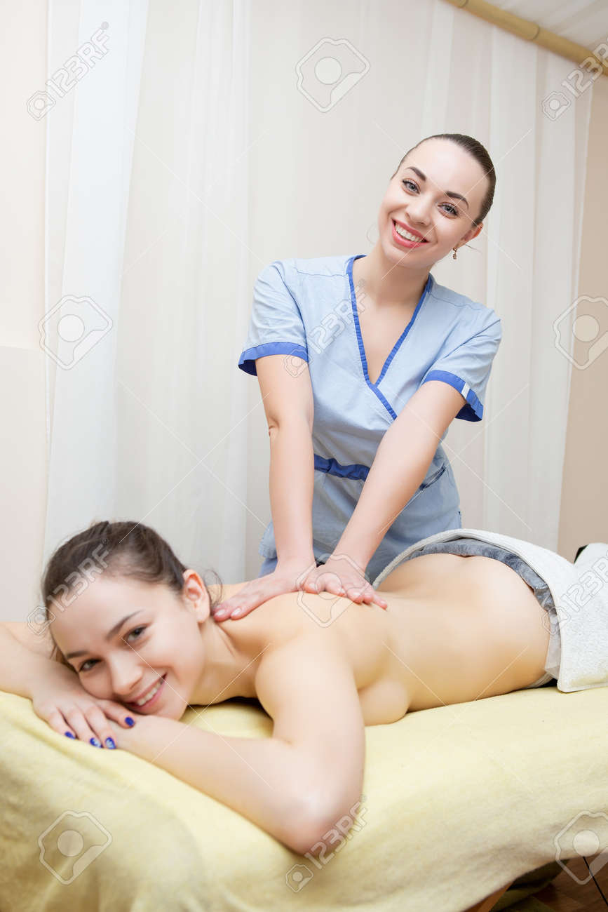 massage nude women