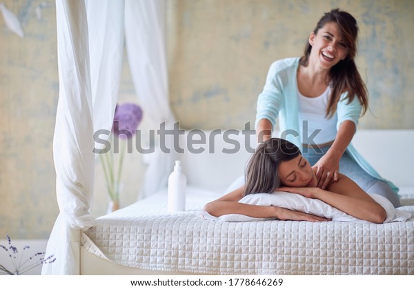 dark rider recommends Massage Rooms Lesbian Massage