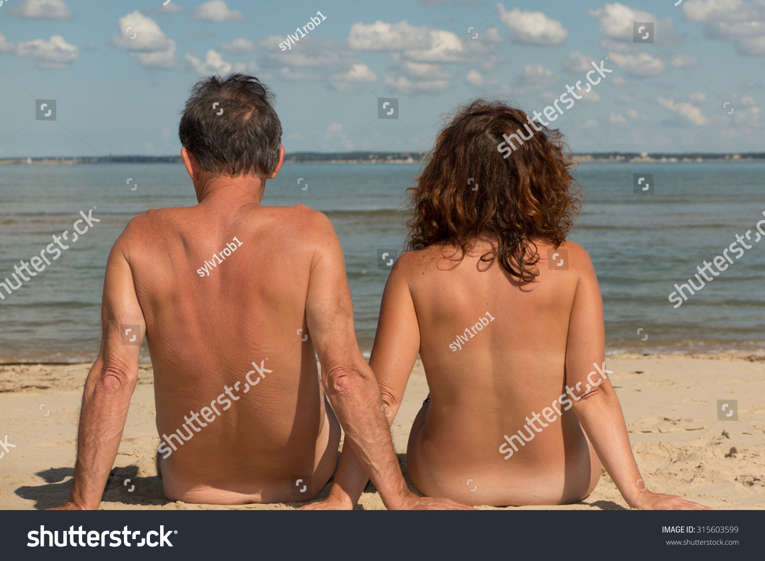 bob dockham recommends Naked Couples On The Beach