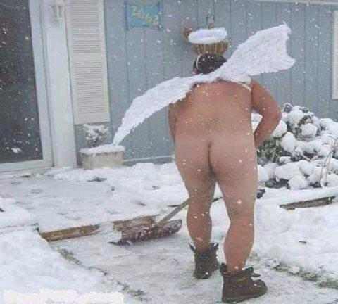 Naked Men In Snow kong women