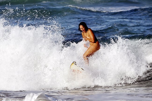 naked wakeboarding