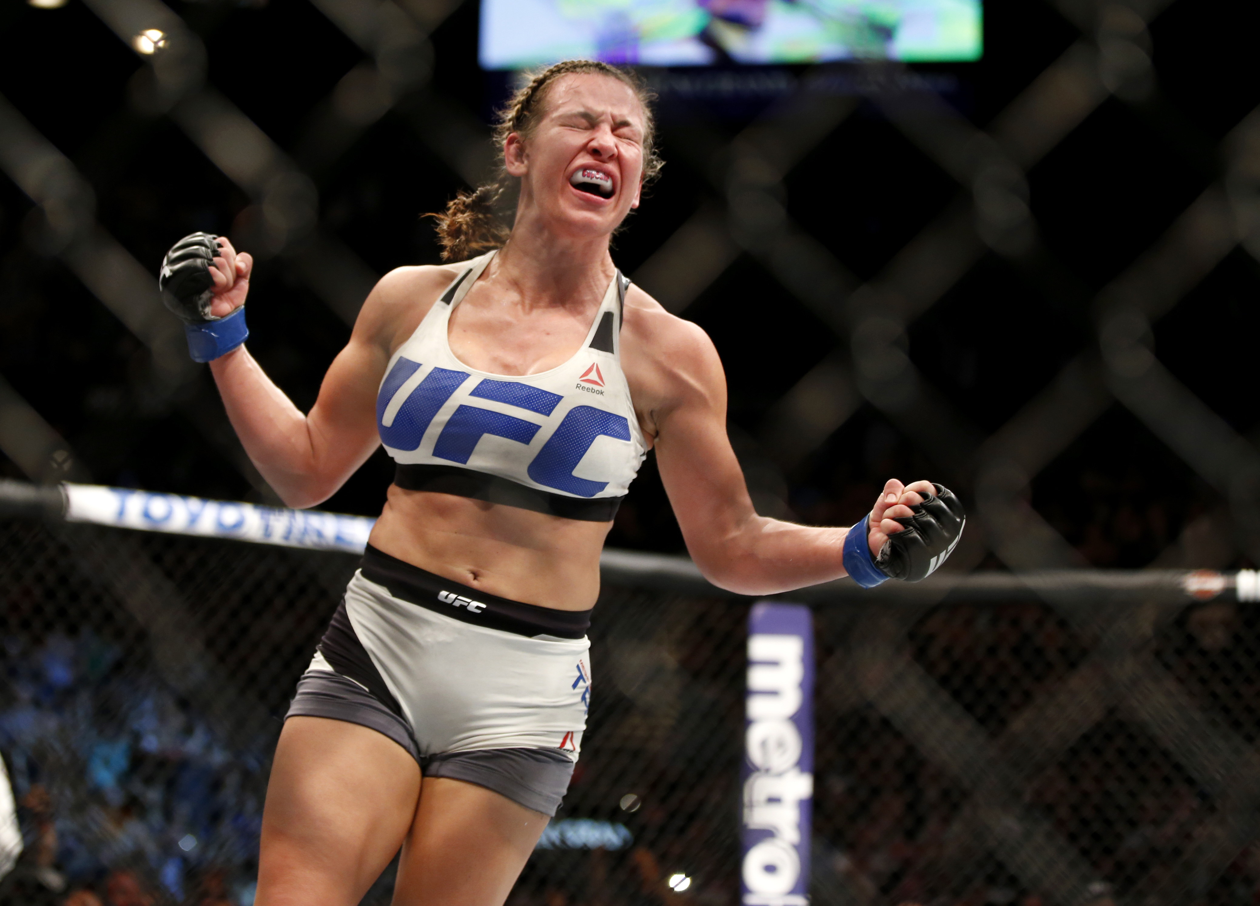 dale rain recommends ronda rousey cameltoe pic