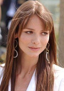 danielle sanders recommends Saffron Burrows Hot