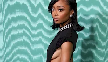 adam leis recommends Skai Jackson Tits